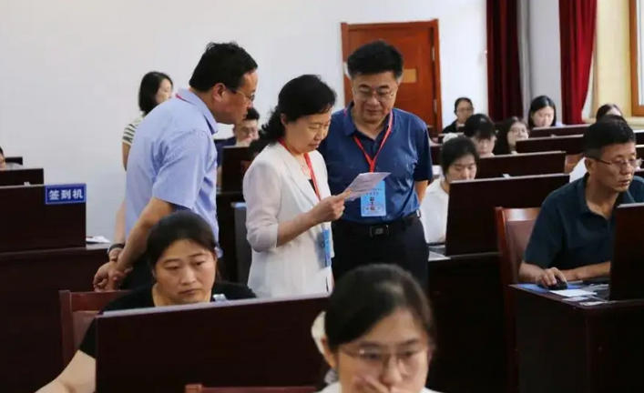 那曲护士执业资格考试一年几次共多少题-(那曲护士考试次数及题量)